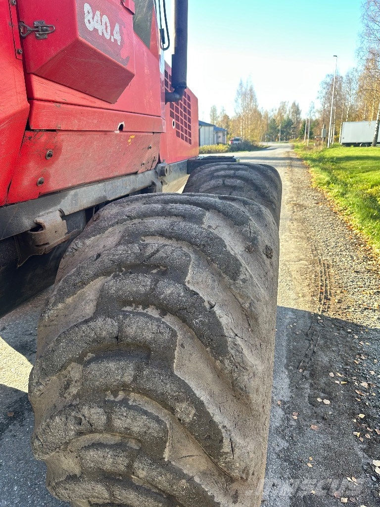 Komatsu 840.4 Форвардери