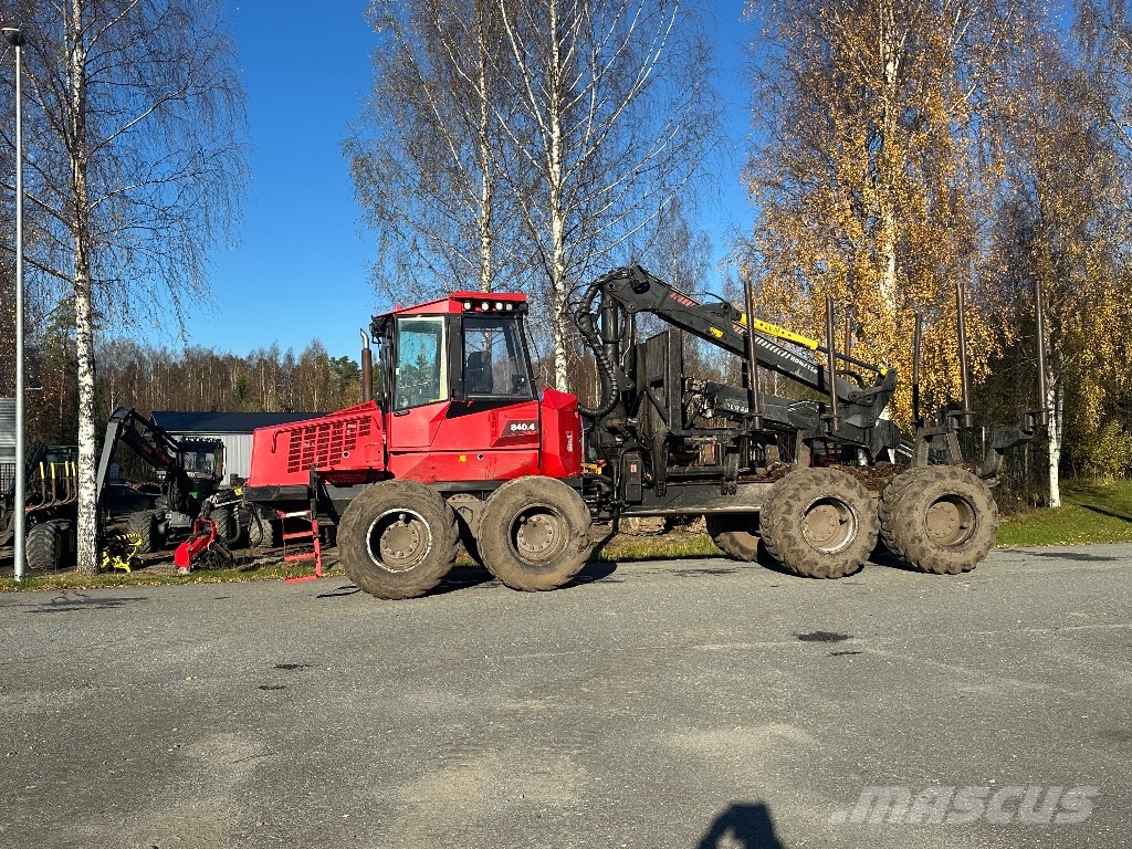 Komatsu 840.4 Форвардери