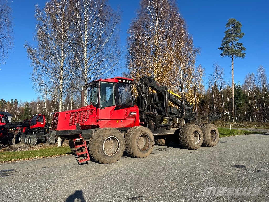 Komatsu 840.4 Форвардери