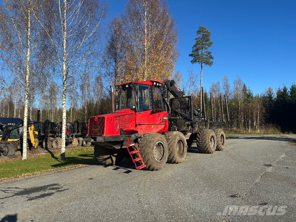 Komatsu 840.4 Форвардери