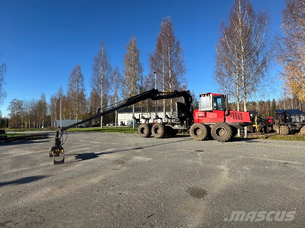 Komatsu 840.4 Форвардери