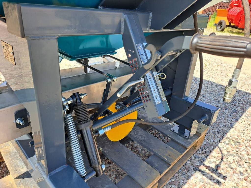Janpol Premium 1500 fertilizer spreader / rozsiewacz 1500 Mineralspreder