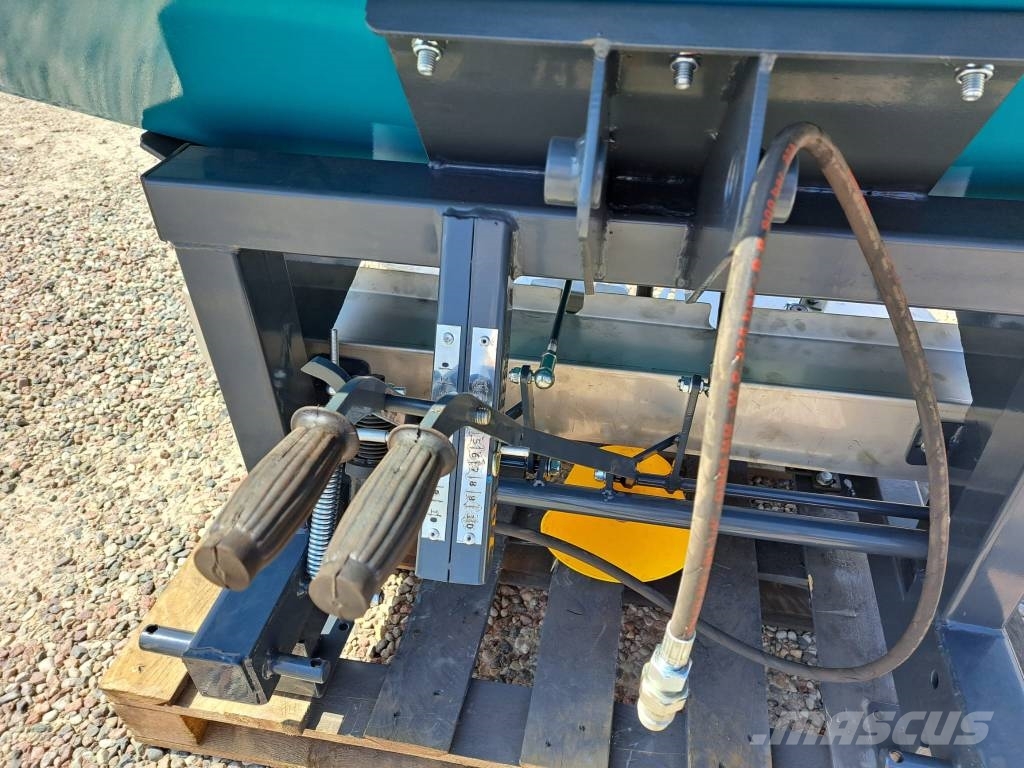 Janpol Premium 1500 fertilizer spreader / rozsiewacz 1500 Mineralspreder