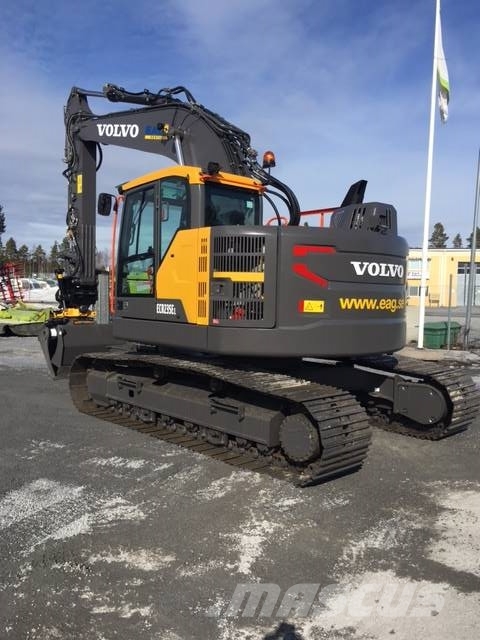 Volvo ECR235EL / UTHYRES Roomikekskavaatorid