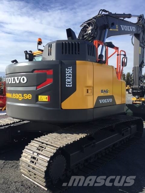Volvo ECR235EL / UTHYRES Roomikekskavaatorid