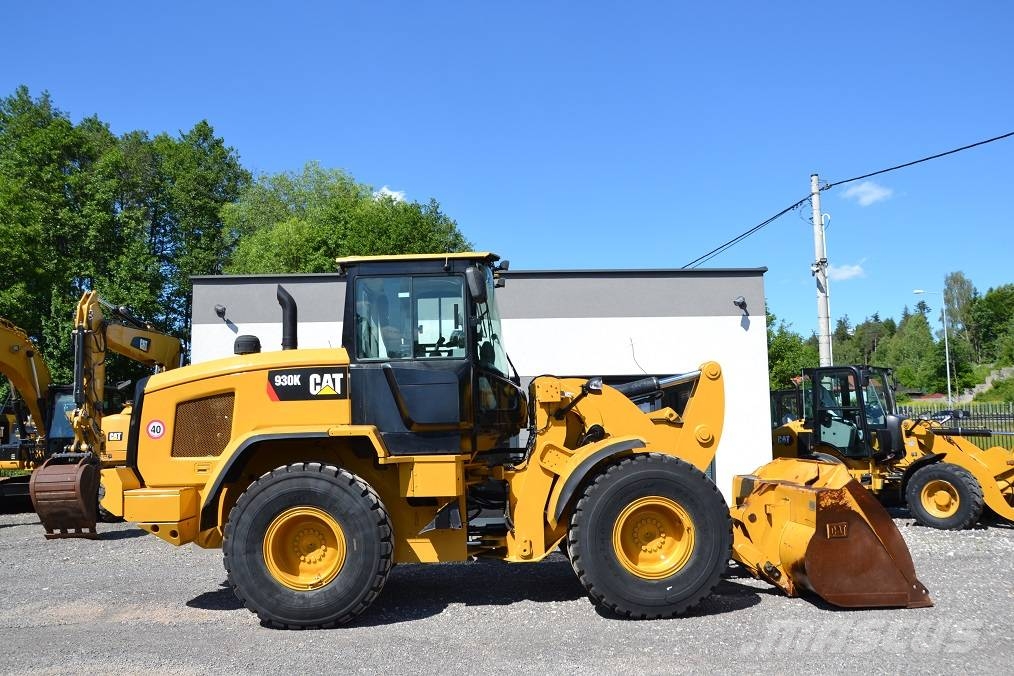 CAT 930 K لوادر بعجل