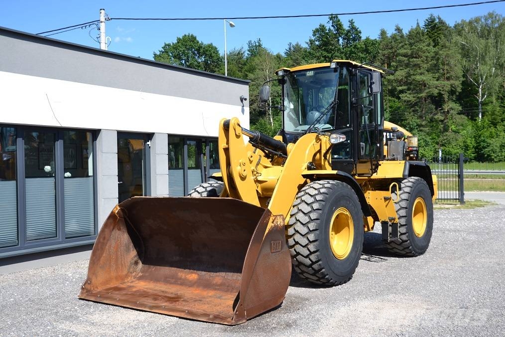 CAT 930 K لوادر بعجل