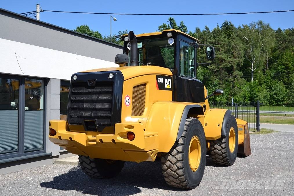 CAT 930 K لوادر بعجل