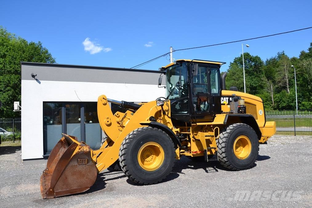 CAT 930 K لوادر بعجل