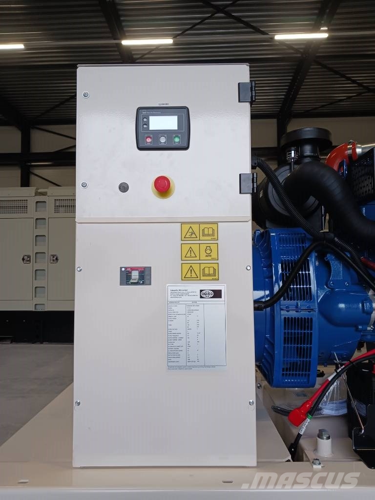 FG Wilson P110-3 - 110 kVA Open Genset - DPX-16008-O Geradores a diesel