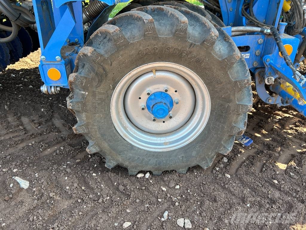 Farmet Falcon 6 PRO Fert+ Combination drills