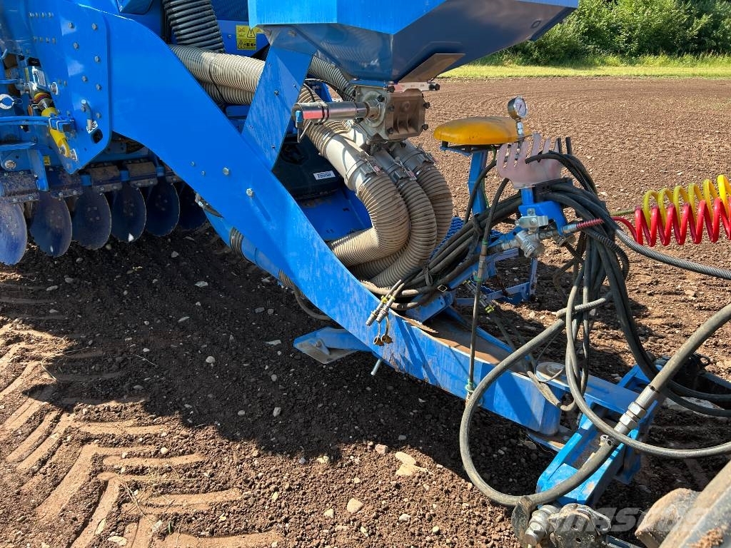 Farmet Falcon 6 PRO Fert+ Combination drills