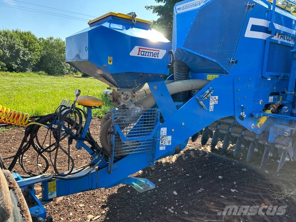 Farmet Falcon 6 PRO Fert+ Combination drills