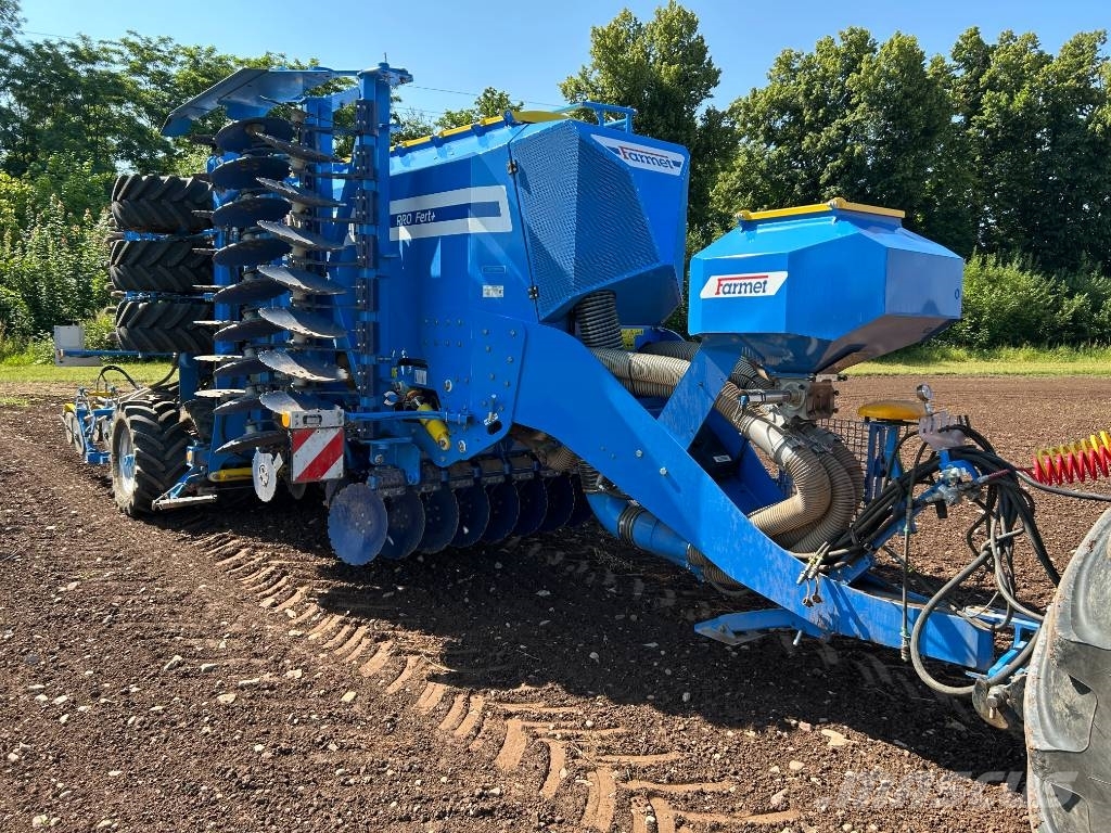 Farmet Falcon 6 PRO Fert+ Combination drills