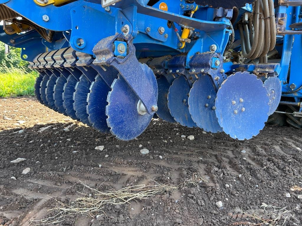 Farmet Falcon 6 PRO Fert+ Combination drills