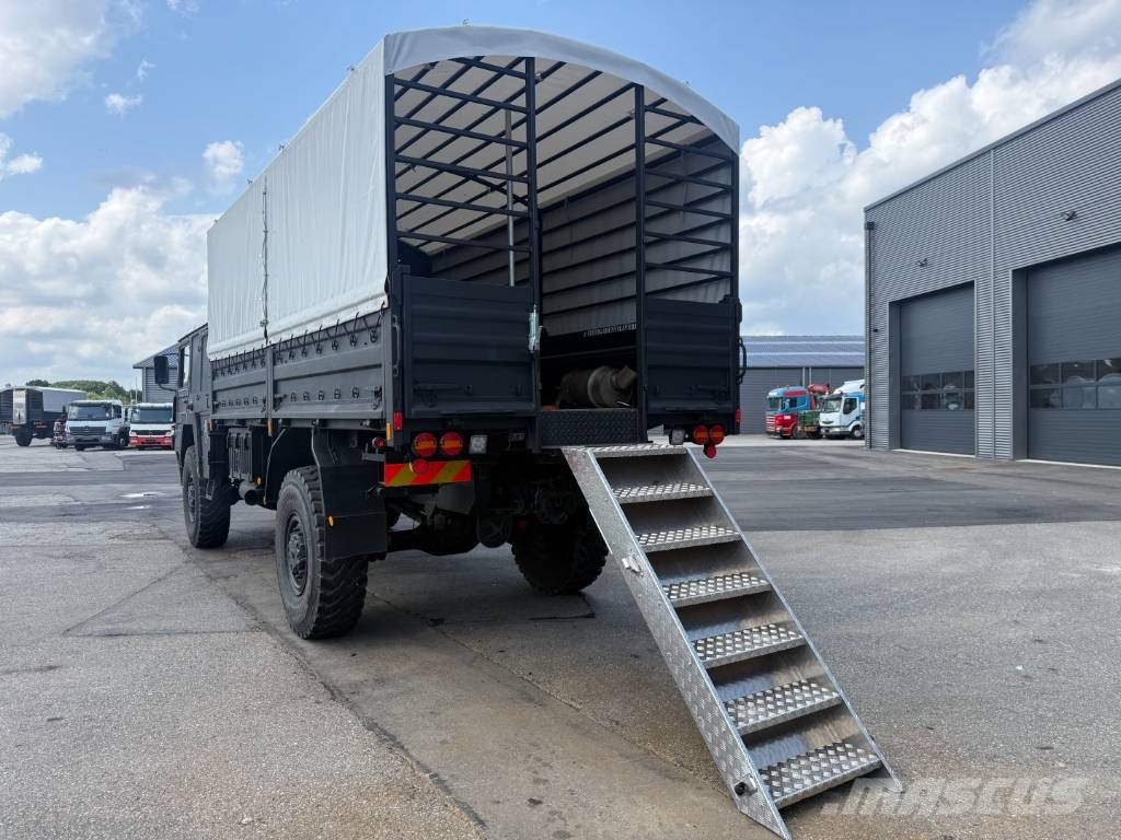 MAN 5 to KAT MIL 4x4 Studenterbil Caminhões com cortinas laterais