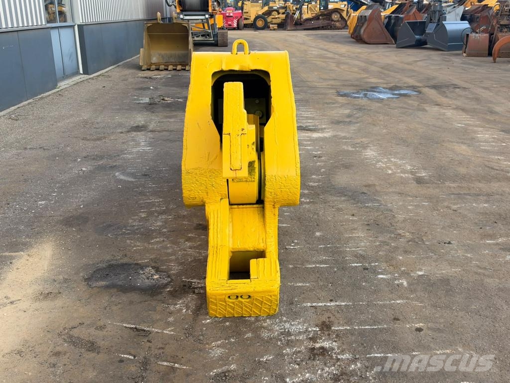  Scrap metal shear Genesis GXP 200R مقصات هيدروليكية