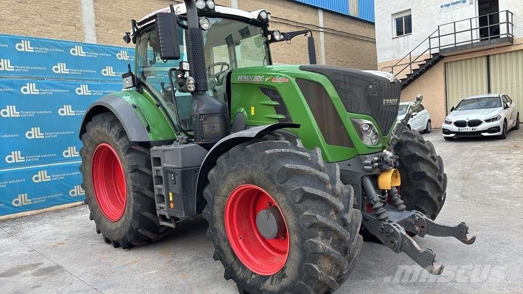 Fendt 826 Traktory