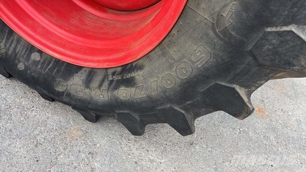 Fendt 826 Traktorok