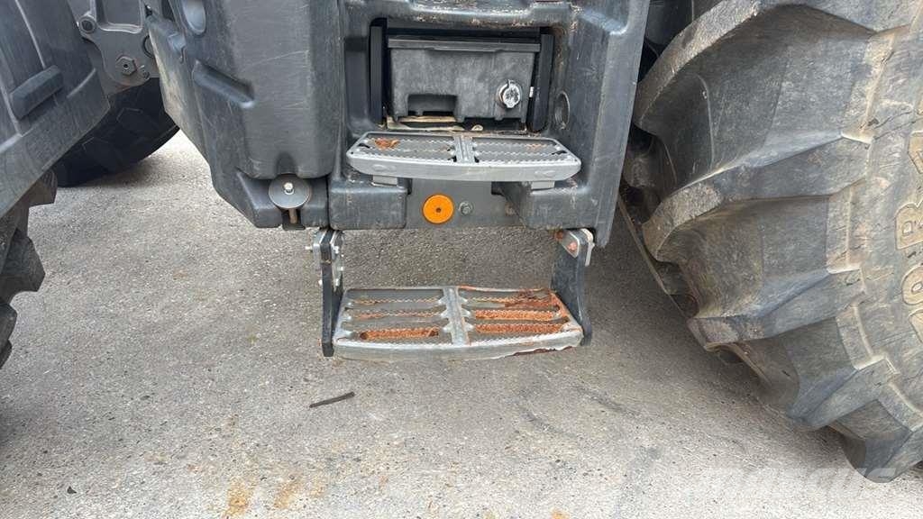 Fendt 826 Traktorok
