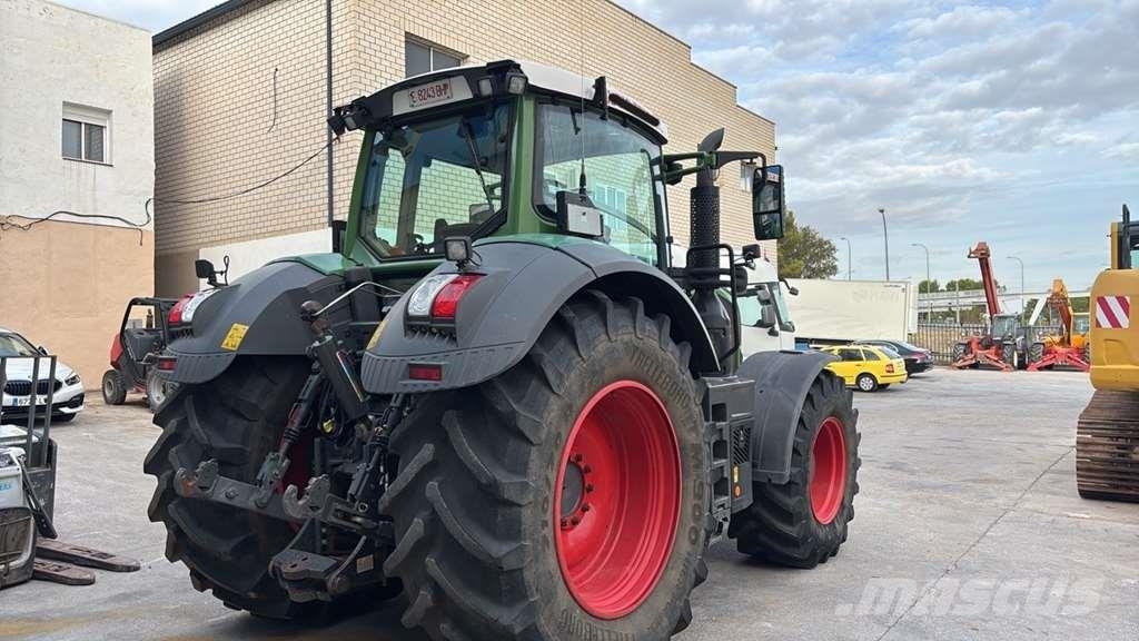Fendt 826 Traktory