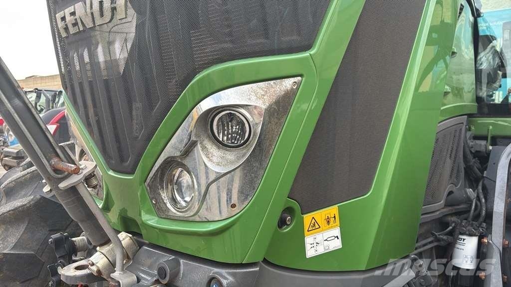 Fendt 826 Traktorok