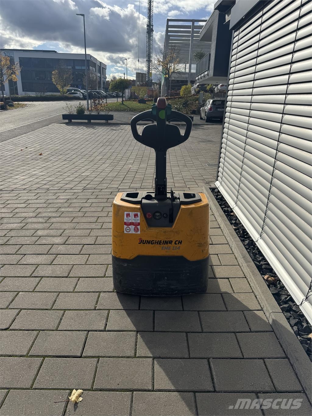 Jungheinrich EME114 - NEUE Batterien 10/2025 Pedestrian stacker