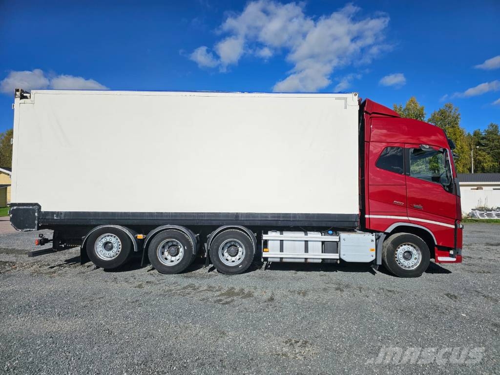 Volvo FH16 650 8x4x4 Kamioni za piljevinu