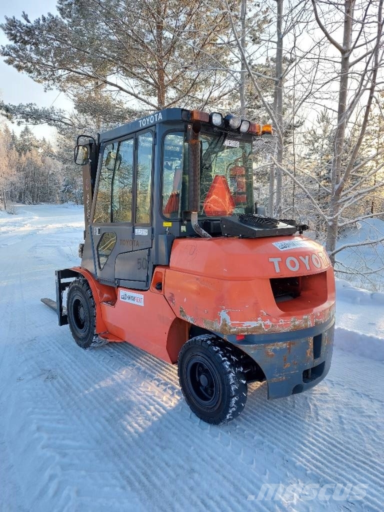 Toyota 42-7FD45 Dieseltrukki Dizel forkliftler