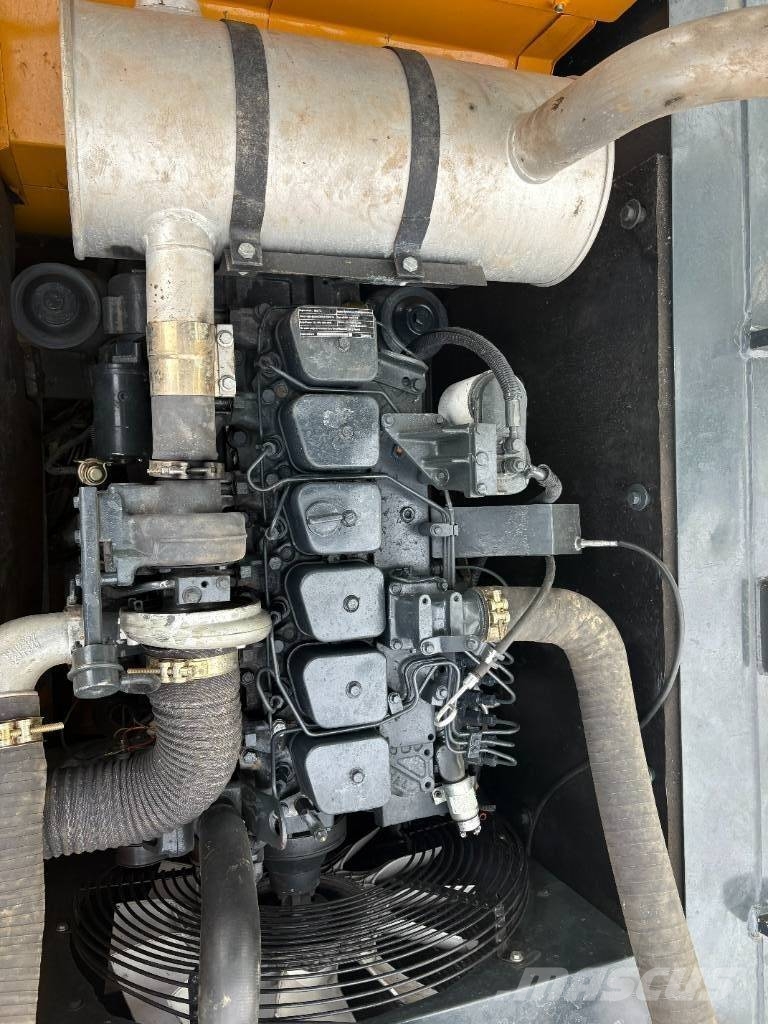 Hyundai 220LC-9S Midi bagri 7t – 12t