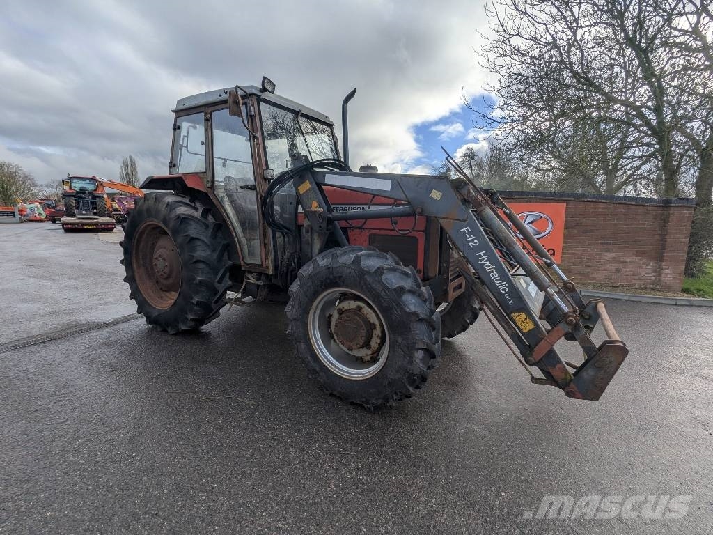 Massey Ferguson 390 Tractores