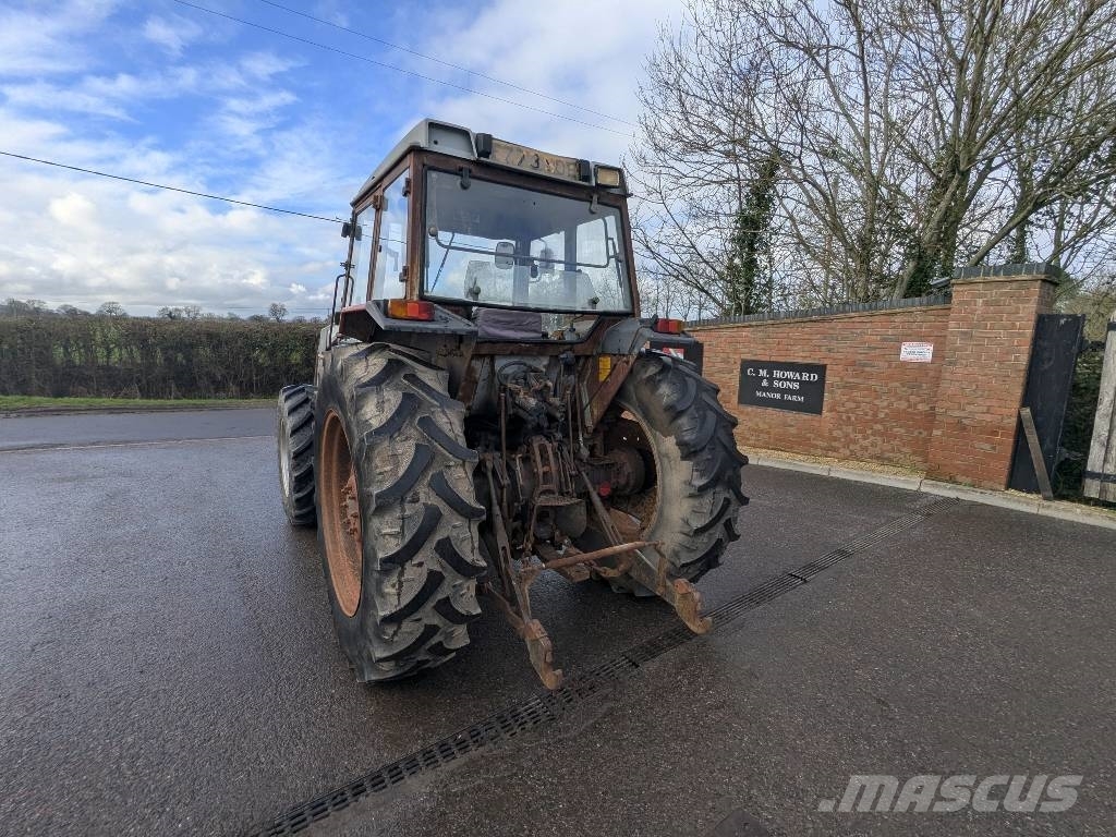 Massey Ferguson 390 Tractores