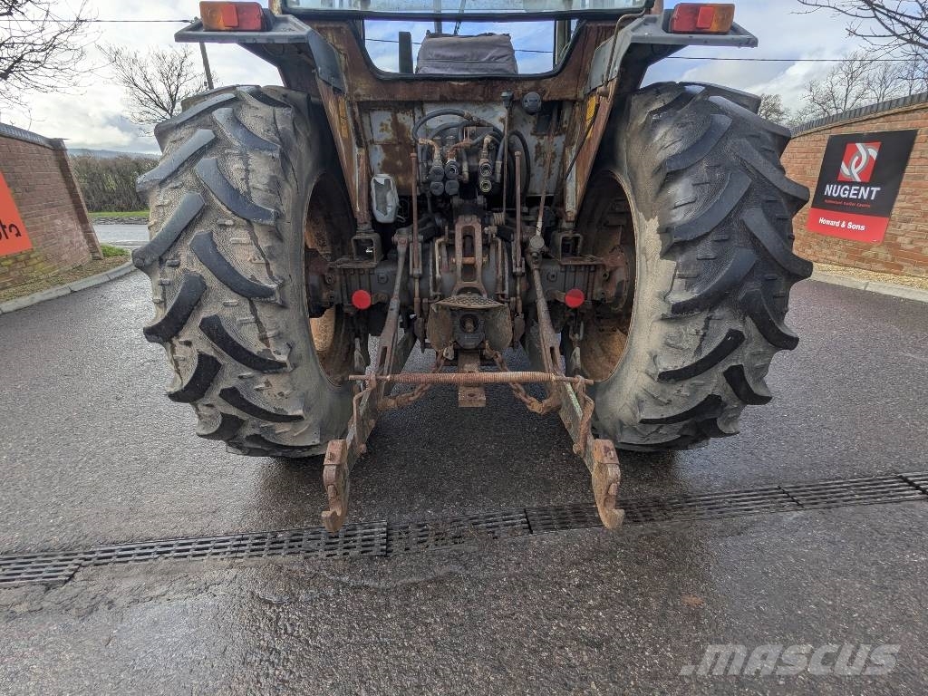 Massey Ferguson 390 Tractores