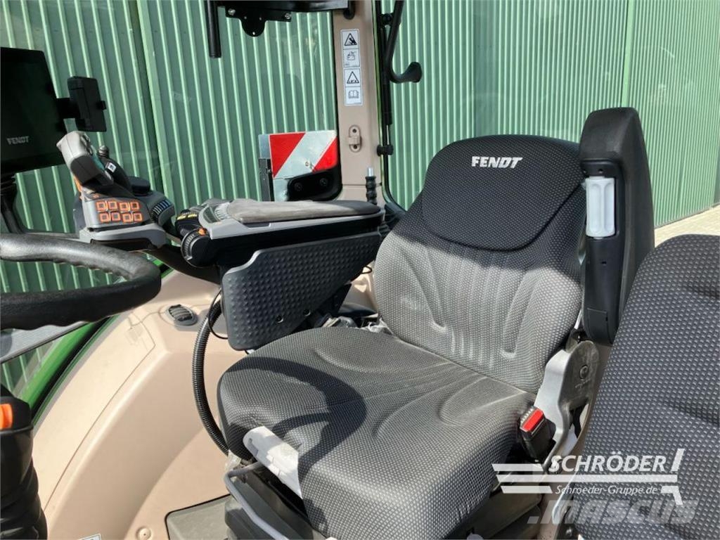 Fendt 724 VARIO GEN6 PROFI PLUS Tractors