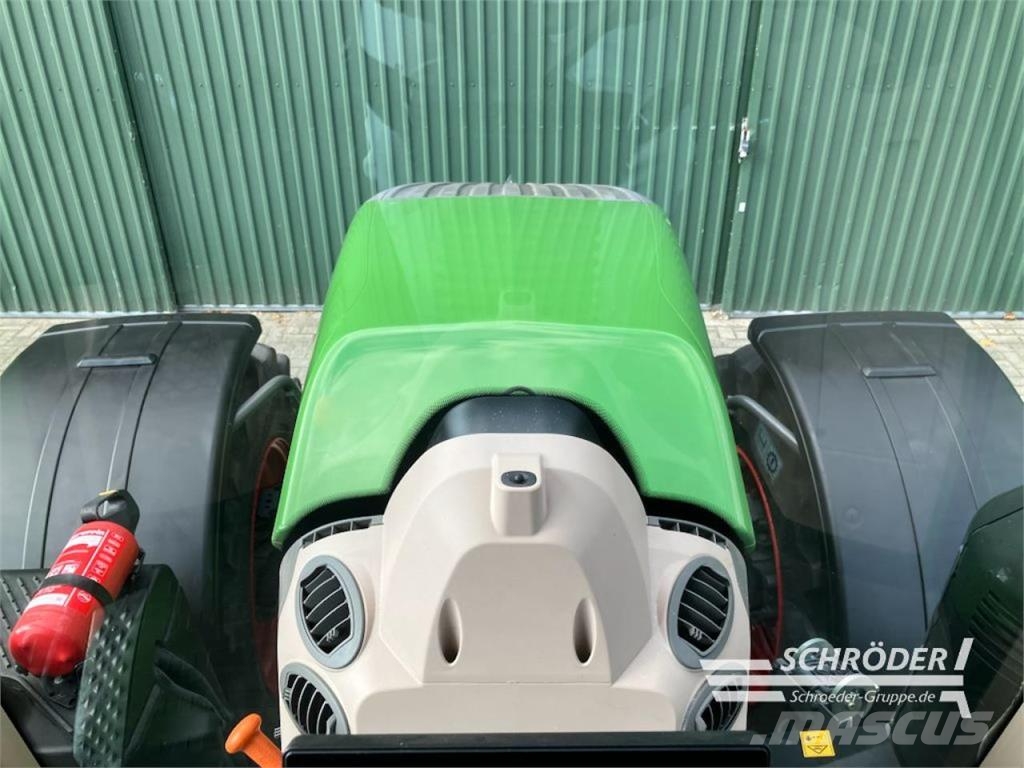 Fendt 724 VARIO GEN6 PROFI PLUS Tractors