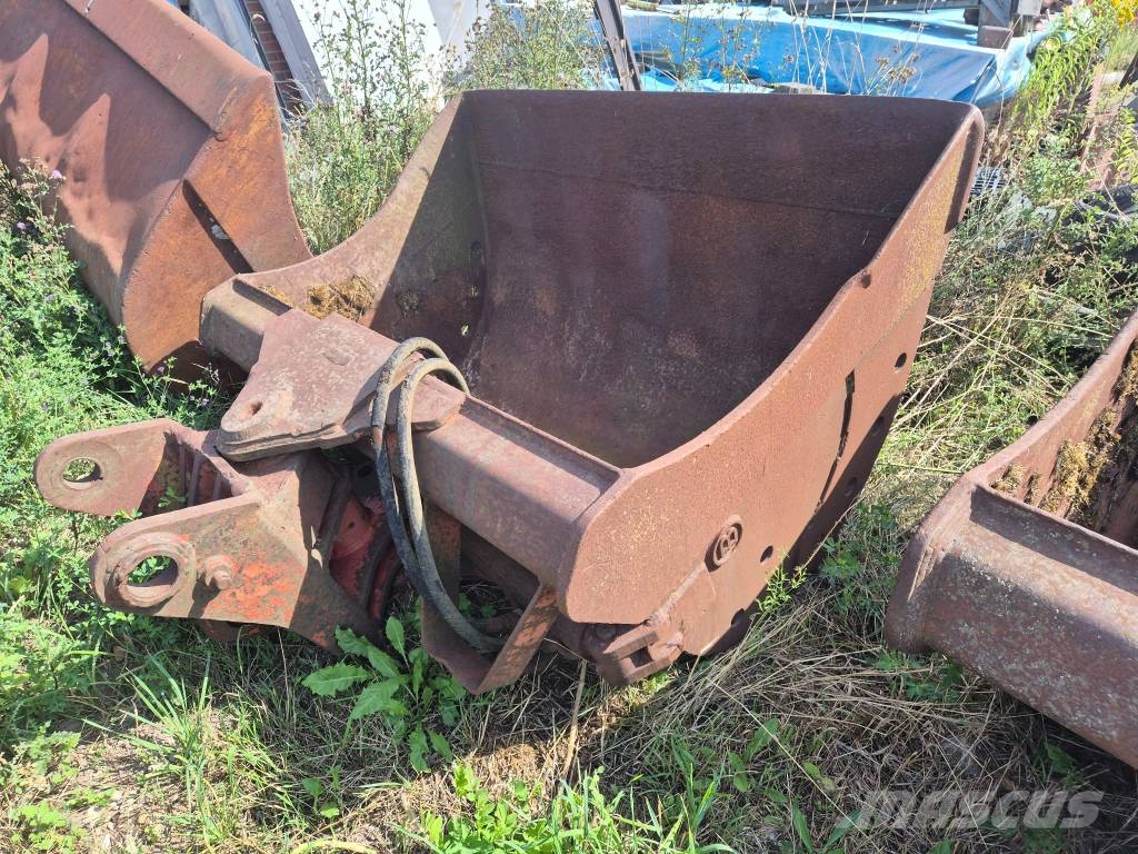 Excavator buckets and attachments CAT, Komatsu, Volvo, Hitachi, Liebherr, JCB,.... Kašike / Korpe