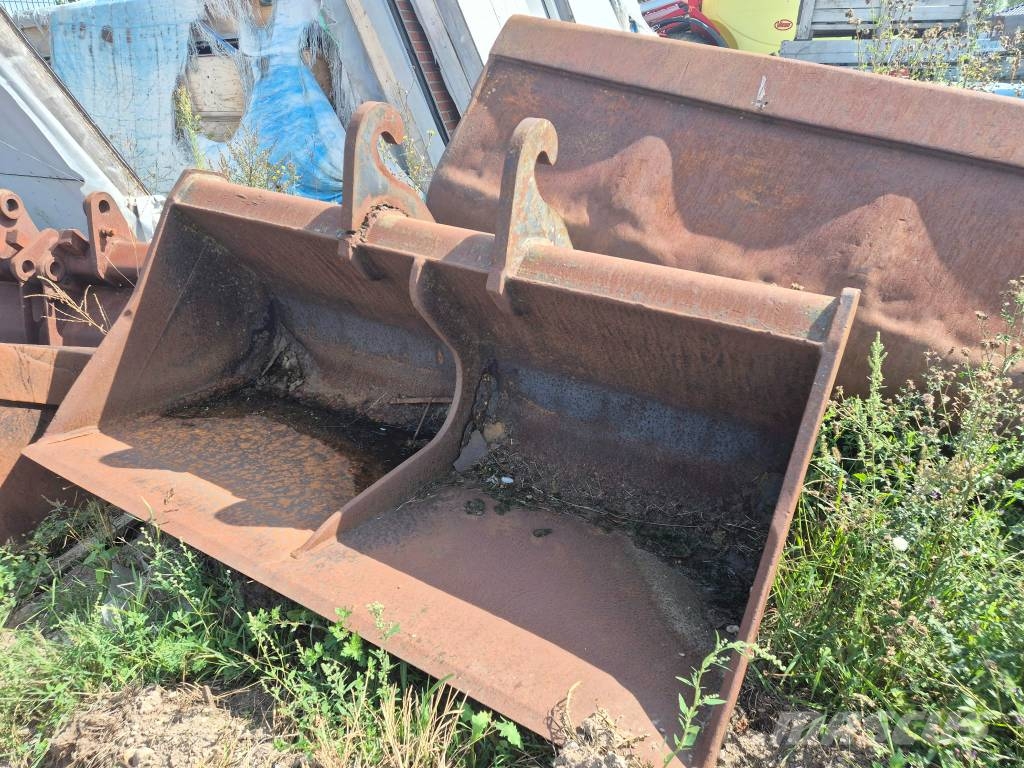 Excavator buckets and attachments CAT, Komatsu, Volvo, Hitachi, Liebherr, JCB,.... Kašike / Korpe