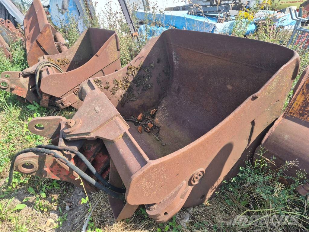 Excavator buckets and attachments CAT, Komatsu, Volvo, Hitachi, Liebherr, JCB,.... Kašike / Korpe
