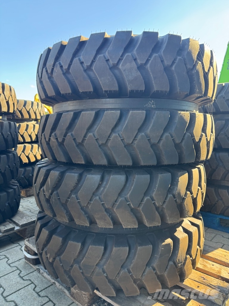 Aeolus 1000 X 20 Set / 10.00 X 20: 4x2 Tyres Rehvid, rattad ja veljed