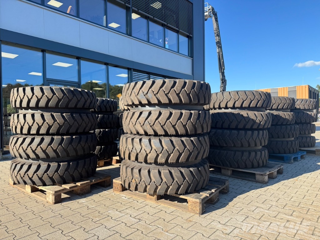 Aeolus 1000 X 20 Set / 10.00 X 20: 4x2 Tyres Rehvid, rattad ja veljed