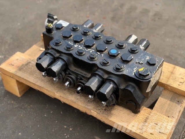 JCB NEW HYDRAULIC VALVE BLOCK 油圧機