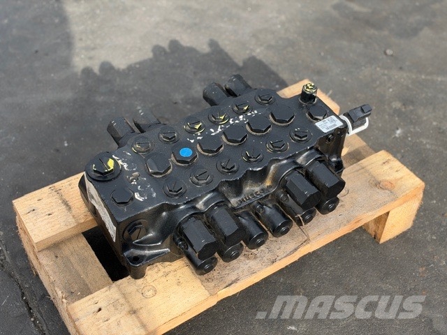 JCB NEW HYDRAULIC VALVE BLOCK 油圧機