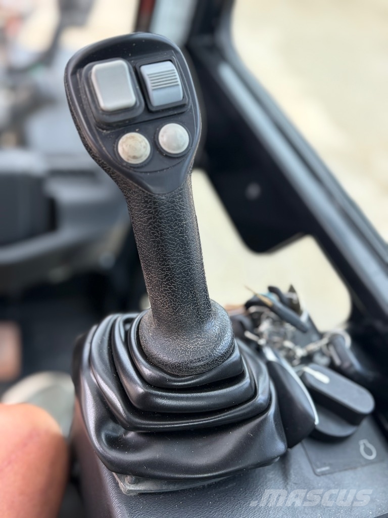 Manitou MLA 5-60 HZ Iekrāvēji uz riteņiem