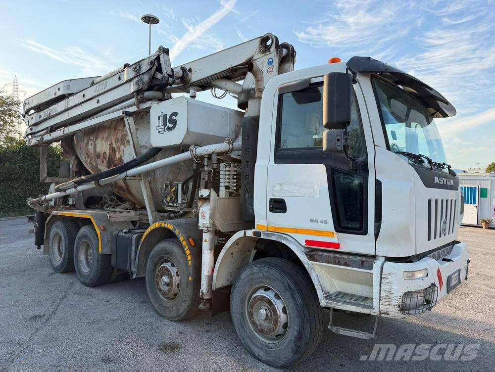 Astra HD8 84.45 Beton dağıtım bomları