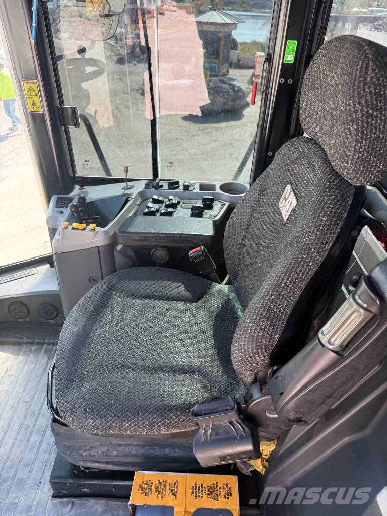 CAT 950 G Iekrāvēji uz riteņiem