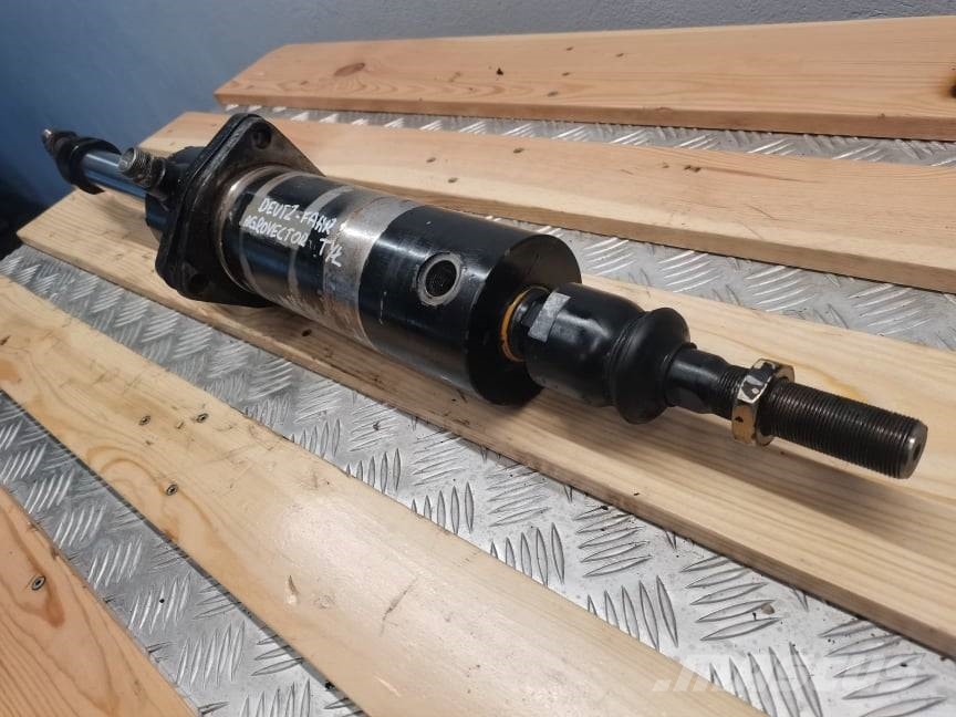 Deutz-Fahr 30.7 {Carraro} steering cylinder Hüdraulika