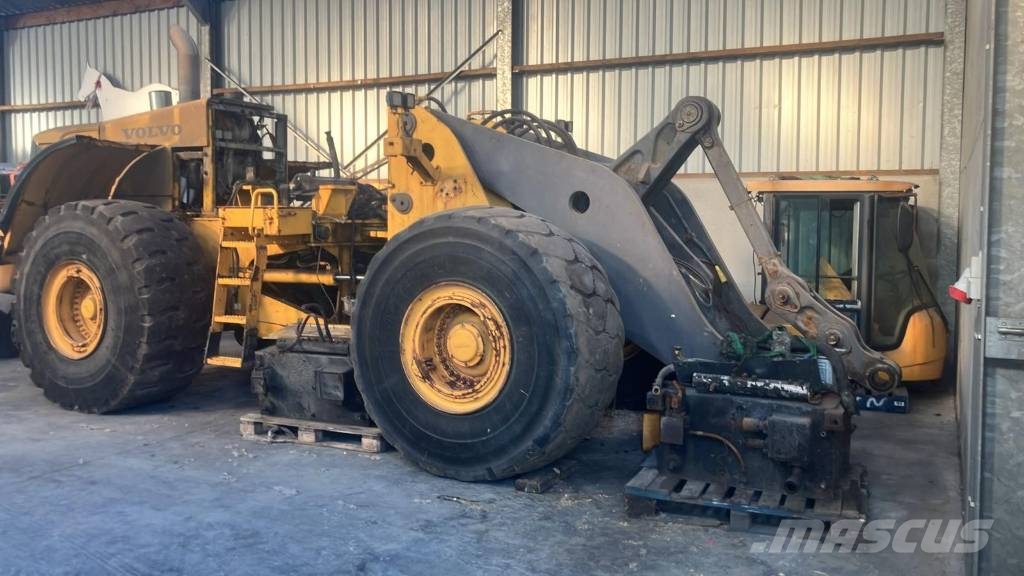 Volvo L 220 F Wielladers