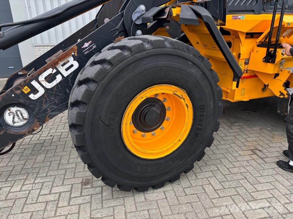JCB 437WHT T4F Wheelloader, highlift with hightip buck Incarcator pe pneuri