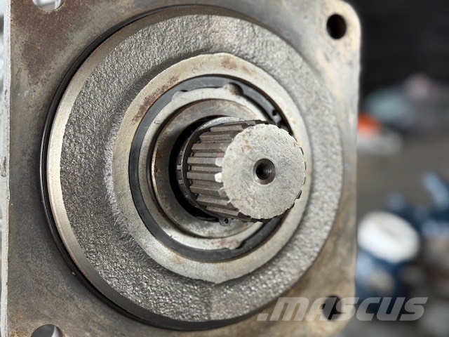 CASE 9046 KYB MSF-250P-V SWING MOTOR 油圧機