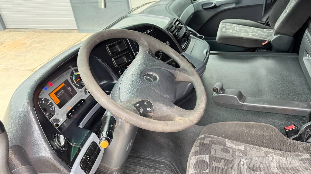 Mercedes-Benz ACTROS 1841 LS tractor unit - 3 pedals Camiones tractor